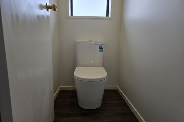 Photo of property in 15 Leeton Drive, Waipukurau, 4200