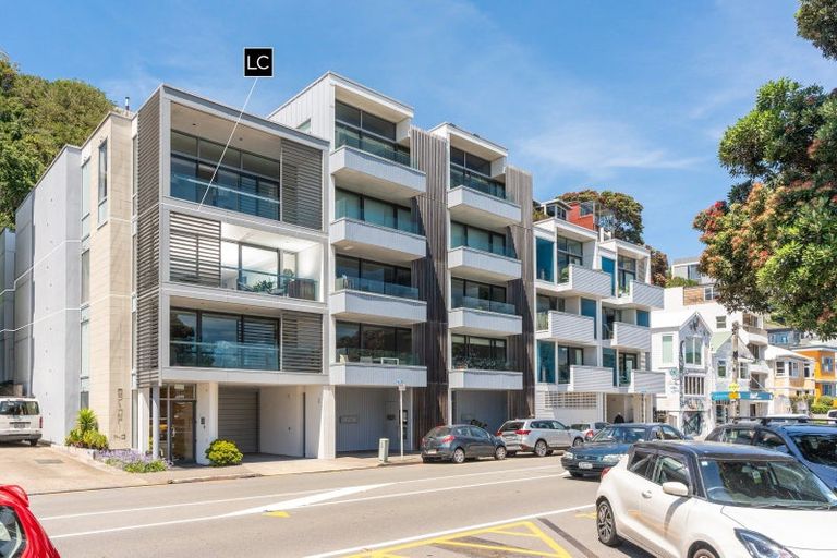 Photo of property in Mariner, 1/140b Oriental Parade, Oriental Bay, Wellington, 6011