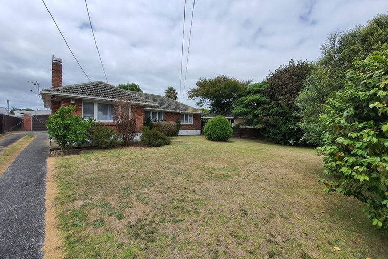 Photo of property in 14 Valentine Street, Papakura, 2110