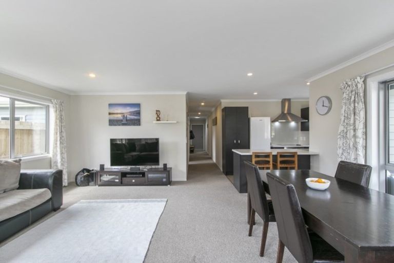 Photo of property in 14 Reubens Farm Lane, Taita, Lower Hutt, 5011