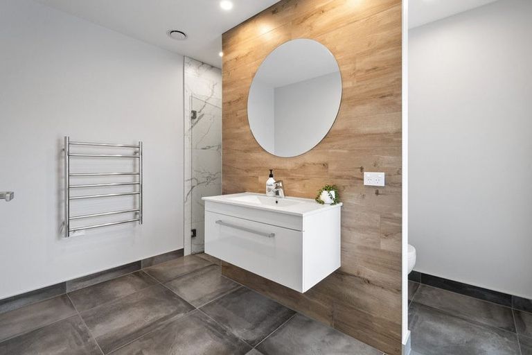 Photo of property in 34 Freedom Drive, Kelvin Grove, Palmerston North, 4414