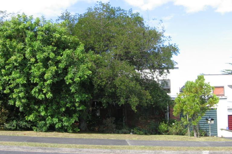 Photo of property in 1/4 Eastwood Rise, Browns Bay, Auckland, 0630