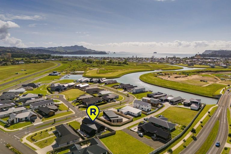 Photo of property in 4 Ngaroma Crescent, Whitianga, 3510