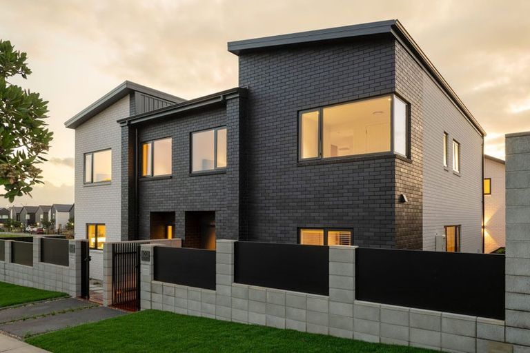 Photo of property in 33 Kauri Point Drive, Rototuna North, Hamilton, 3210