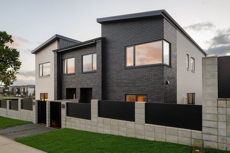 Photo of property in 33 Kauri Point Drive, Rototuna North, Hamilton, 3210