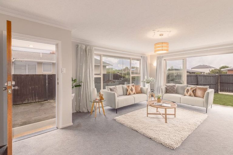 Photo of property in 1/7 Tulloch Place, Papanui, Christchurch, 8052