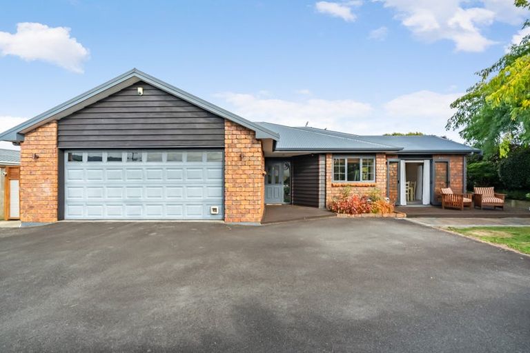 Photo of property in 39 Ebdentown Street, Ebdentown, Upper Hutt, 5018