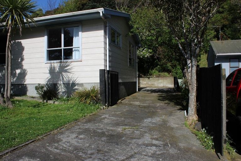 Photo of property in 79 Hazlewood Avenue, Karori, Wellington, 6012