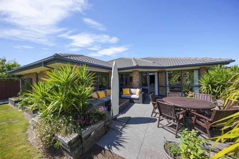 Photo of property in 2 Taunton Place, Rangiora, 7400