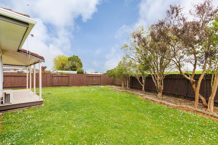 Photo of property in 25 Willowstream Grove, Cloverlea, Palmerston North, 4412