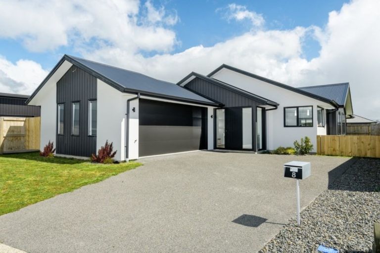 Photo of property in 8 Rotomanu Place, Pyes Pa, Tauranga, 3112
