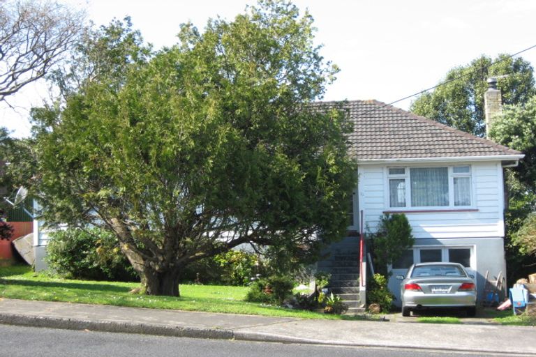 Photo of property in 70 Wallath Road, Westown, New Plymouth, 4310