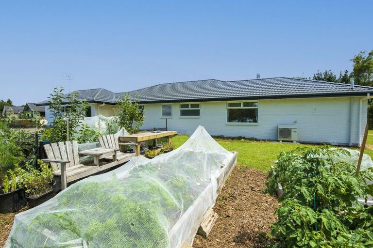 Photo of property in 7 Fairview Place, Levin, 5510