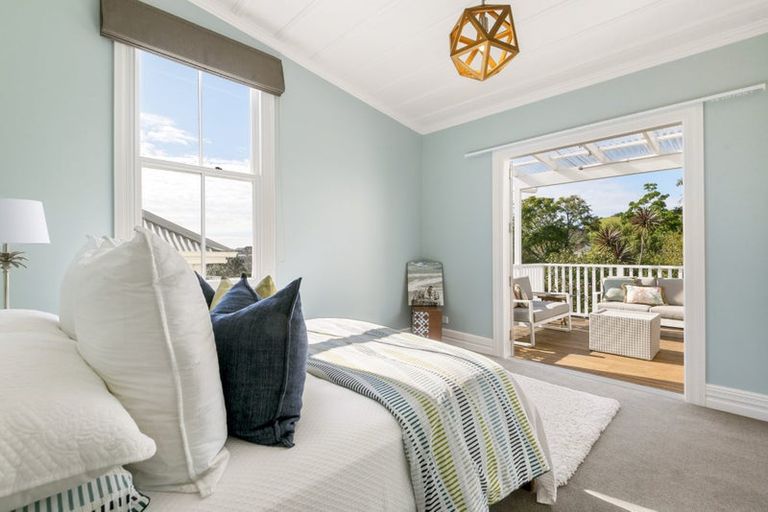 Photo of property in 18 Roslyn Terrace, Devonport, Auckland, 0624