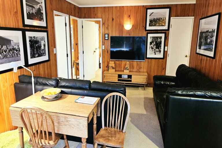 Photo of property in 37 Tyndall Street, Waiwhetu, Lower Hutt, 5010