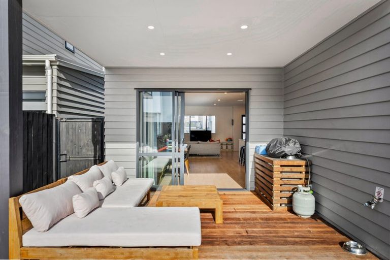 Photo of property in 21 Autumn Blaze Street, Hobsonville, Auckland, 0616