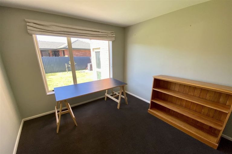 Photo of property in 73 Aston Drive, Waimairi Beach, Christchurch, 8083