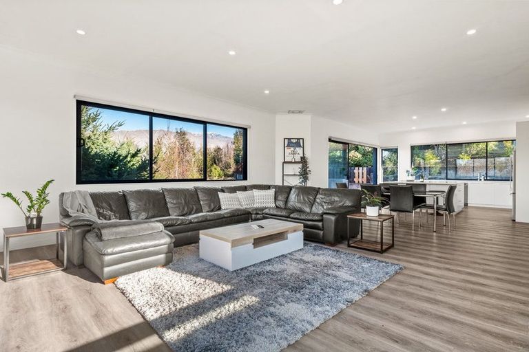 Photo of property in 86 Hedditch Street, Wanaka, 9305