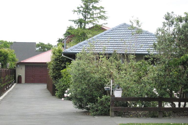 Photo of property in 299 Withells Road, Avonhead, Christchurch, 8042