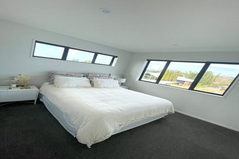 Photo of property in 9/66 Metcalfe Road, Ranui, Auckland, 0612