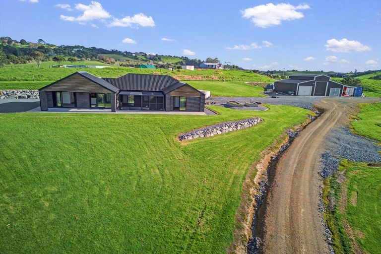 Photo of property in 717 Millbrook Road, Waipu, 0582