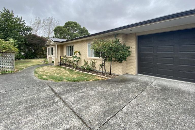 Photo of property in 11 Hilton Road, Carterton, 5713