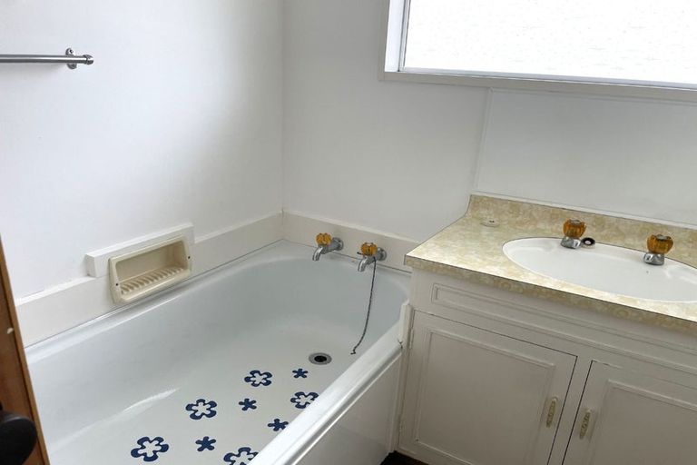 Photo of property in 4 Frederick Street, Terrace End, Palmerston North, 4410