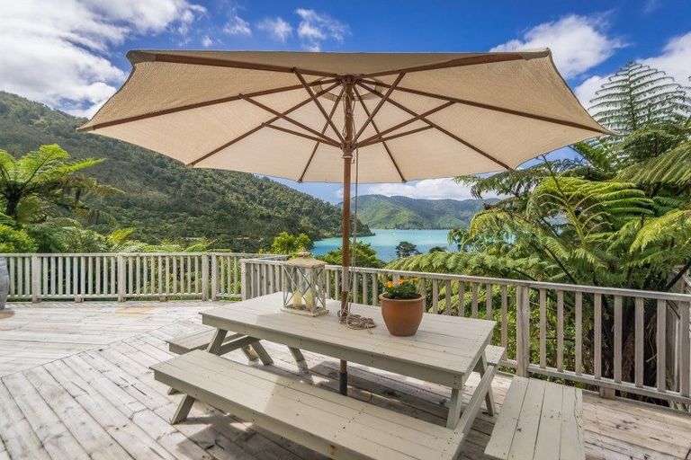 Photo of property in 2 Soucis Lane, Okiwi Bay, 7193