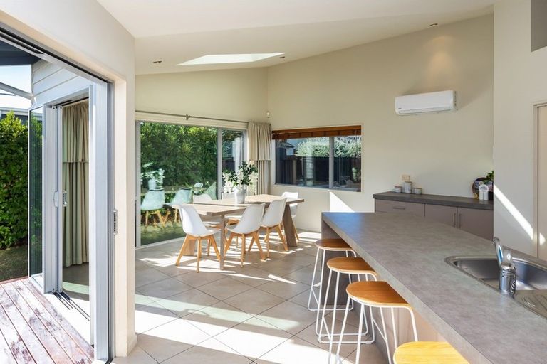 Photo of property in 12 Sandalwood Place, Waimairi Beach, Christchurch, 8083