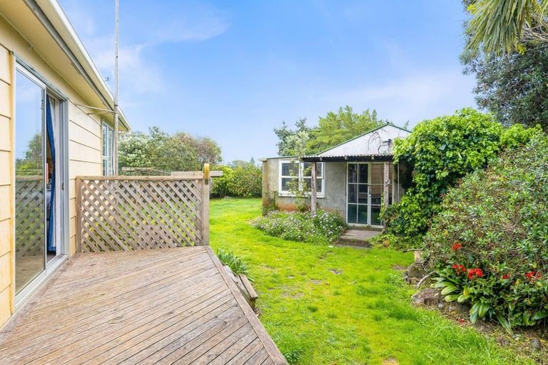 Photo of property in 7 Gawler Street, Te Horo Beach, Otaki, 5581