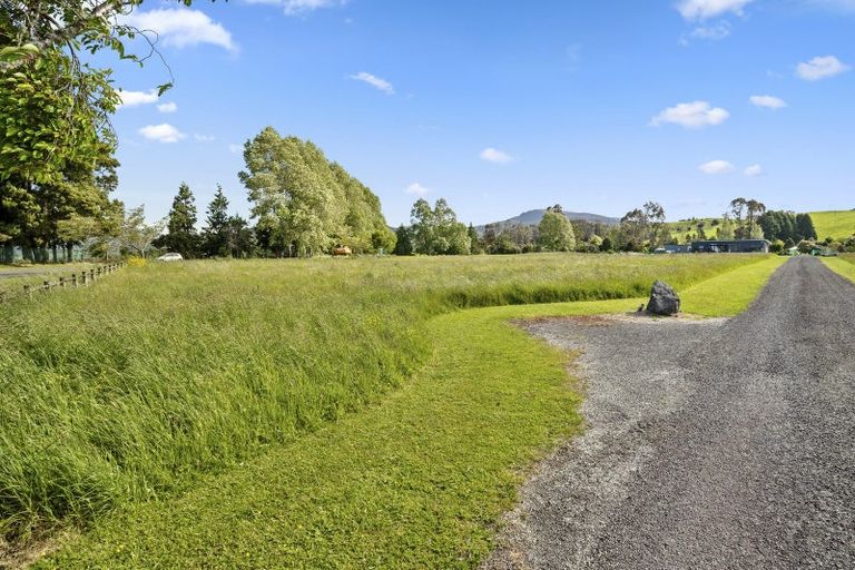 Photo of property in 66 Parerohi Grove, Kuratau, Turangi, 3381