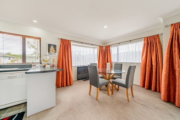 Photo of property in 11 Talbot Grove, Trentham, Upper Hutt, 5018