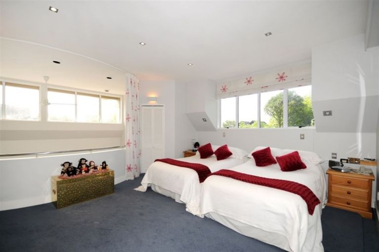 Photo of property in 1 Thurlestone Place, Burnside, Christchurch, 8053