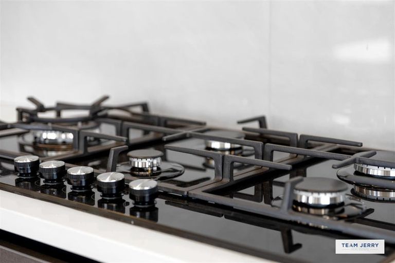 Photo of property in 339a Bucklands Beach Road, Bucklands Beach, Auckland, 2012