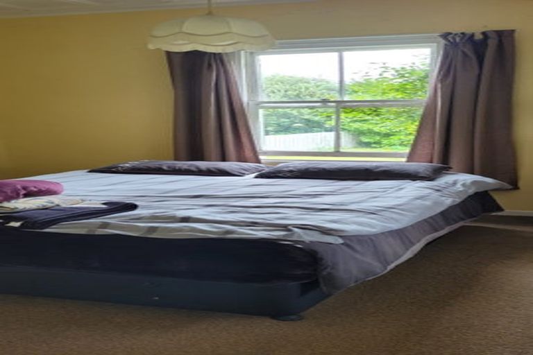 Photo of property in 17 Mouatt Street, Waitara, 4320