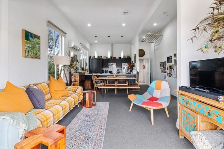 Photo of property in 231a Sturges Road, Henderson, Auckland, 0612