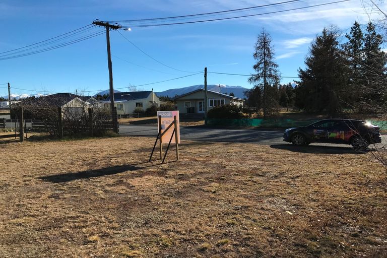 Photo of property in 31 Glencairn Road, Twizel, 7901