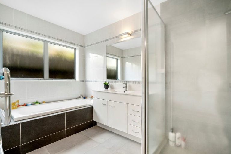 Photo of property in 16 Coral Drive, Papamoa Beach, Papamoa, 3118