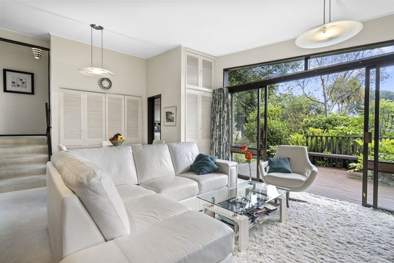 Photo of property in 12 Volkner Grove, Waterloo, Lower Hutt, 5011