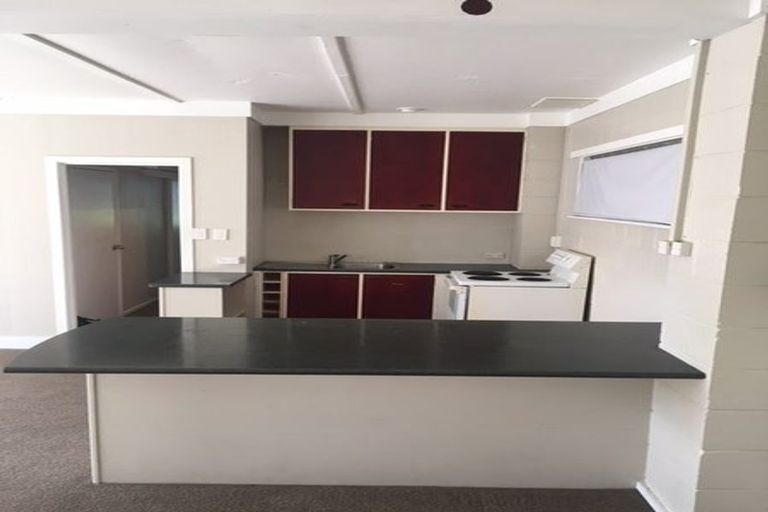 Photo of property in 15 Glencourt Place, Glenfield, Auckland, 0629