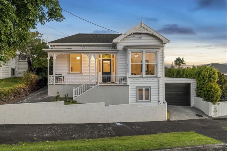 Photo of property in 23 Patuone Avenue, Devonport, Auckland, 0624