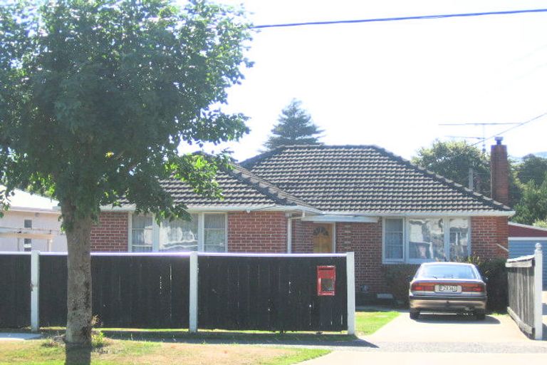 Photo of property in 24 Seddon Street, Wallaceville, Upper Hutt, 5018