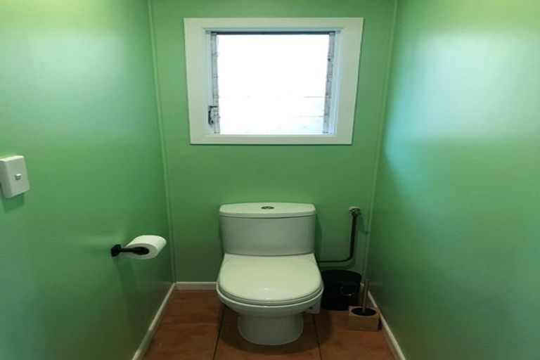 Photo of property in 37 Garthwood Road, Hillcrest, Hamilton, 3216