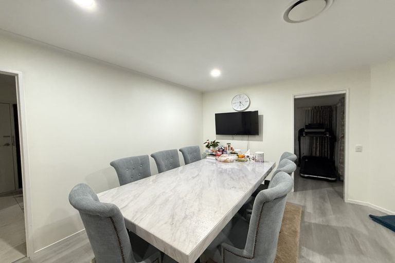 Photo of property in 34 Millhouse Drive, Northpark, Auckland, 2013