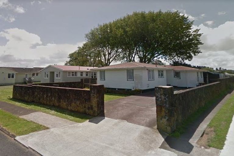 Photo of property in 16 Caravelle Close, Mangere, Auckland, 2022