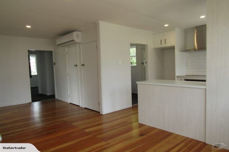 Photo of property in 2 Forth Terrace, Roslyn, Palmerston North, 4414