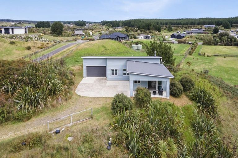 Photo of property in 5 Te Ariki Drive, Waitarere, Levin, 5510
