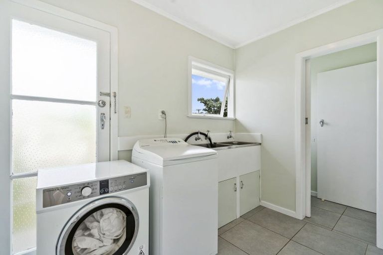 Photo of property in 41 Memorial Drive, Parahaki, Whangarei, 0112