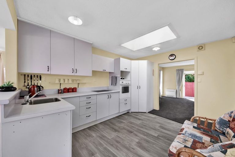 Photo of property in 3/126 Stanmore Road, Linwood, Christchurch, 8011