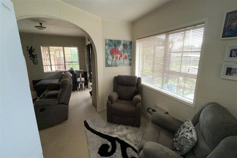 Photo of property in 139 Mcleod Road, Te Atatu South, Auckland, 0610